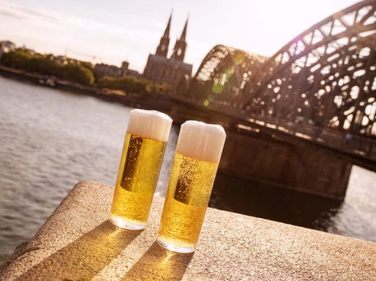 Cologne travel guide Cologne travel guide