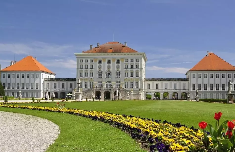 Can I wear jeans in Munich?