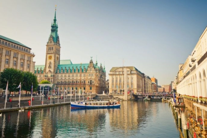 Best Ways to Get Around Hamburg: A Complete Transport Guide