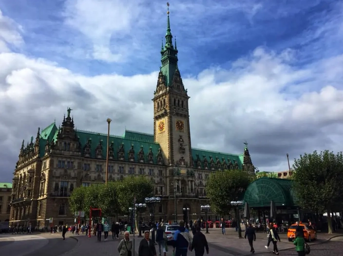 getting around Hamburg