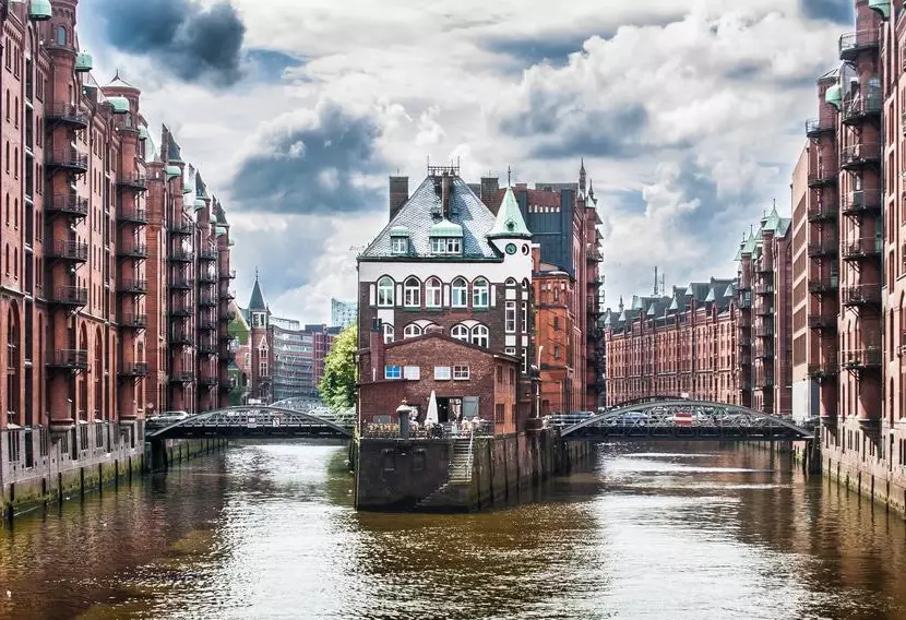Romantic Hamburg: 10 Unforgettable Things to Do for Couples