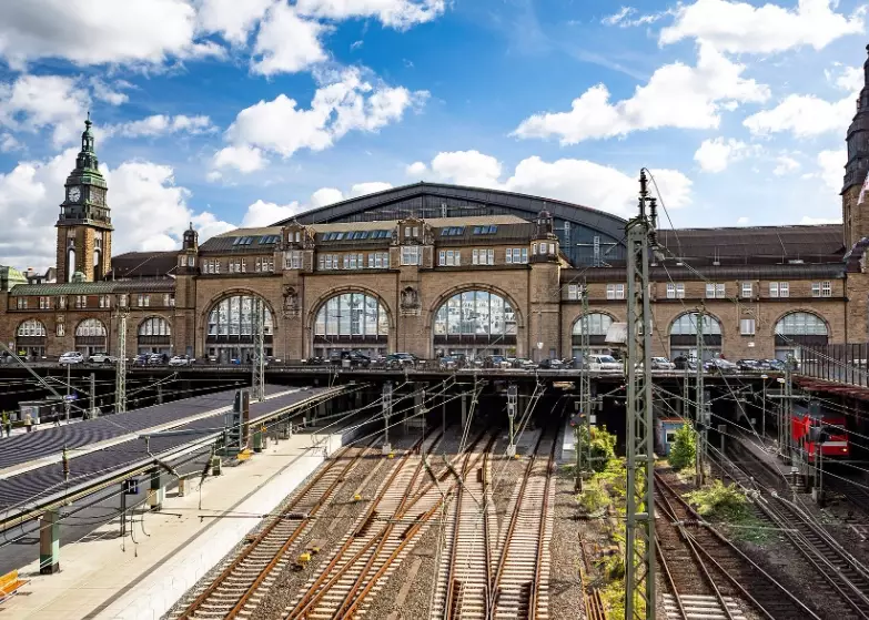 how many days in Hamburg how many days in Hamburg