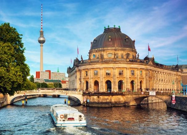 How many days are enough for Berlin?