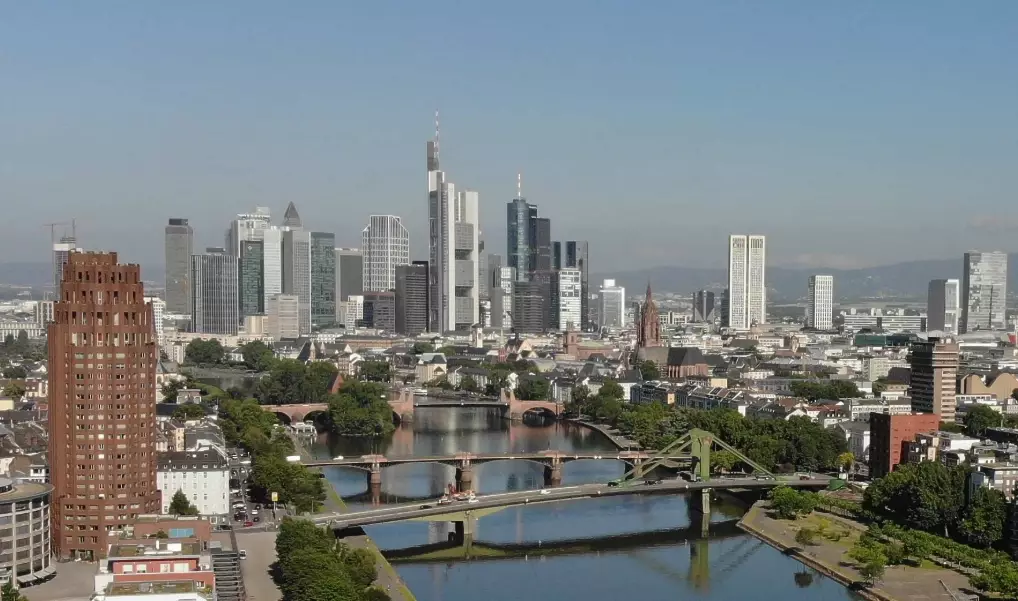 how long customs Frankfurt how long customs Frankfurt