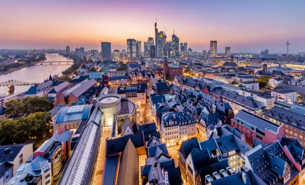 how many days in Frankfurt how many days in Frankfurt