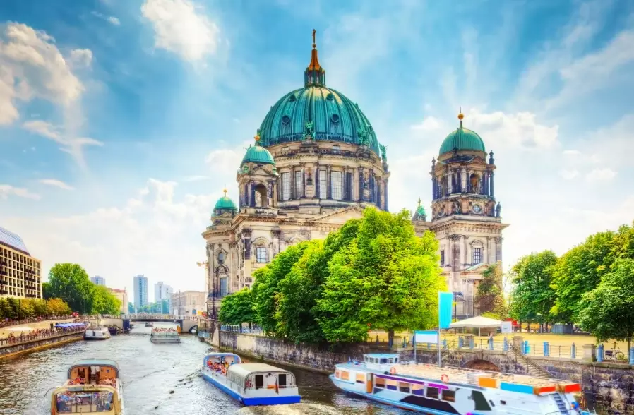 visitor precautions Germany